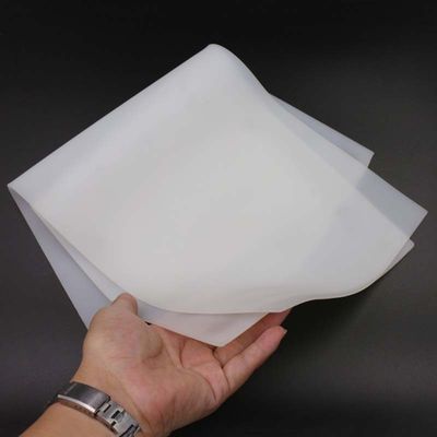 Grueso blanco lechoso 0.1m m del aislamiento de calor de la hoja de la goma de silicona 0.2m m 1m m